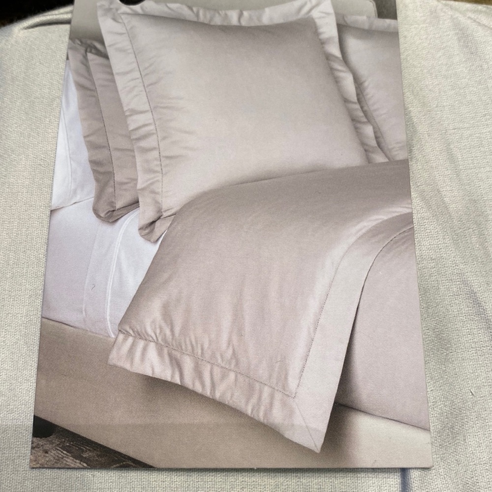 Signature Pima cotton pillow sham 1000 thread.light silver gray (quantit…